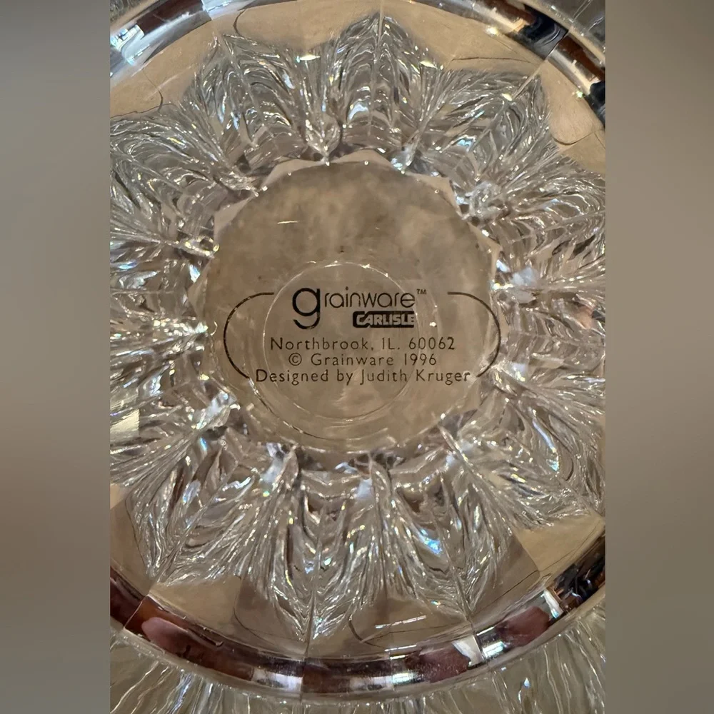Vintage Judith Kruger Grainware Lucite Ice Bucket with Starburst Lid